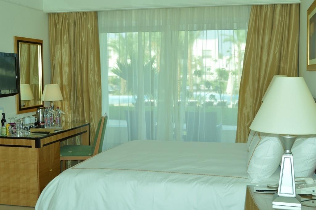Le Royal Holiday Resort Aqua Park Sharm el-Sheikh Room photo